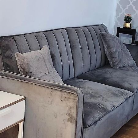 Rgm Hatfield 2 Bedroom Apartment Екстериор снимка