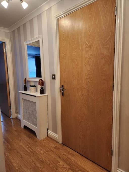 Rgm Hatfield 2 Bedroom Apartment Екстериор снимка